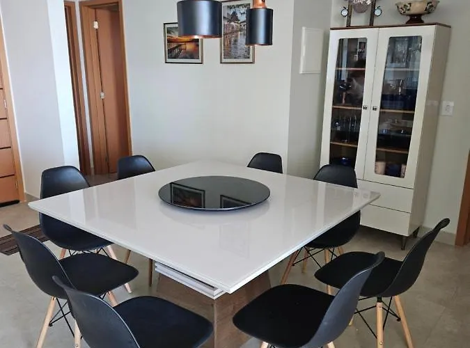 Apto frente mar 3 suites Castelhanos ES